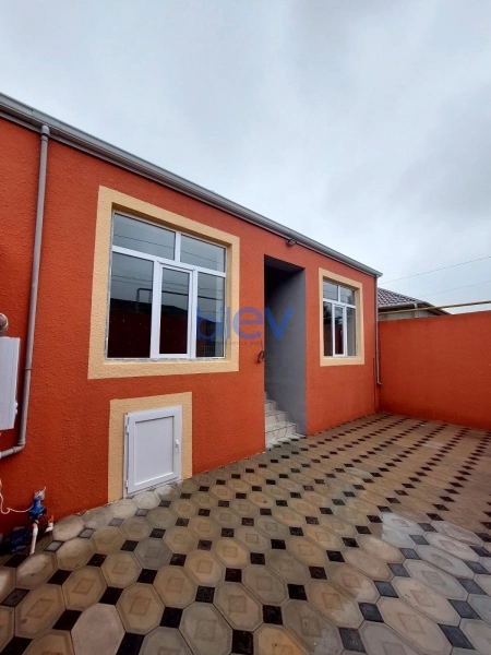 Aylıq Kirayə 3 otaqlı Həyət evi  100m², Bakı