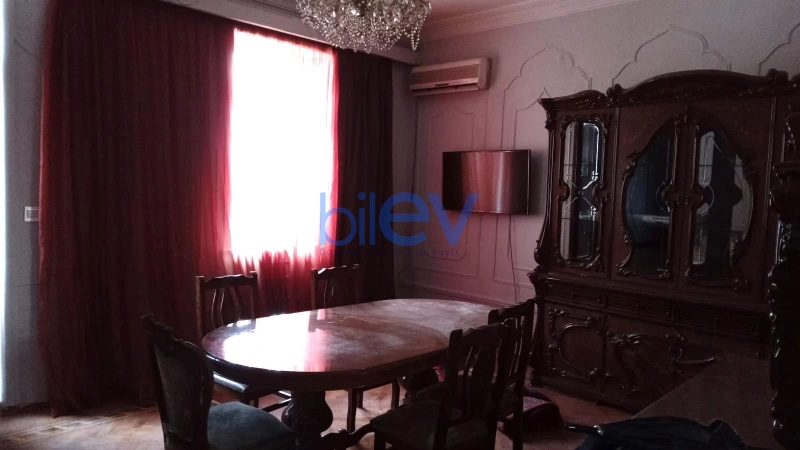Aylıq Kirayə 3 otaqlı Köhnə Tikili bina evi  65m², Bakı