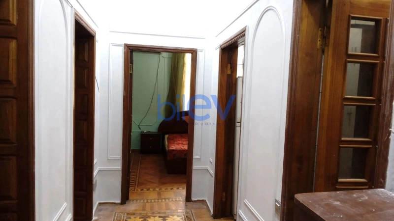 Aylıq Kirayə 3 otaqlı Köhnə Tikili bina evi  65m², Bakı