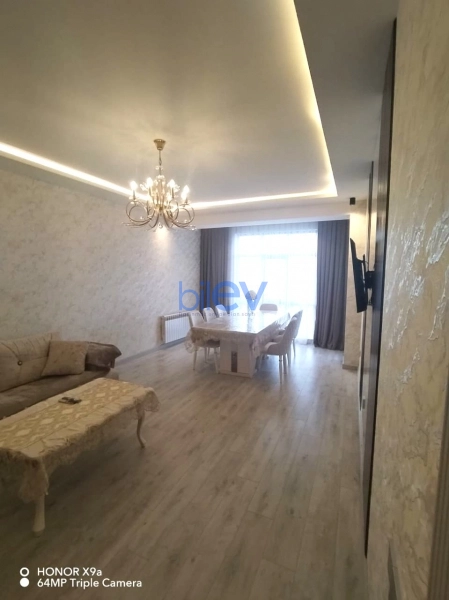 Aylıq Kirayə 2 otaqlı Yeni Tikili bina evi  70m², Bakı