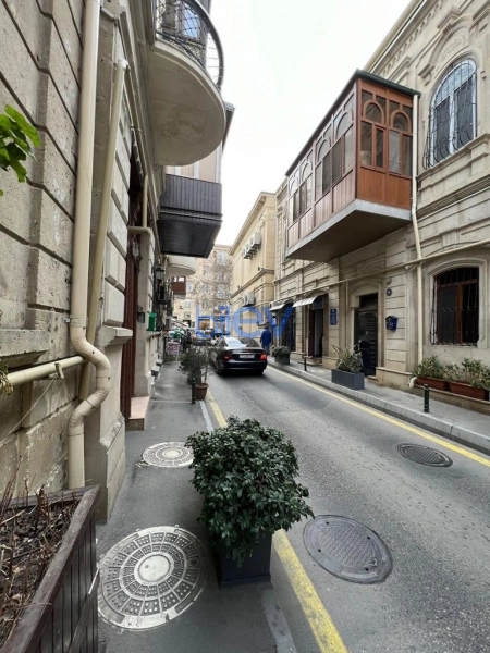 Aylıq Kirayə 2 otaqlı Köhnə Tikili bina evi  40m², Bakı