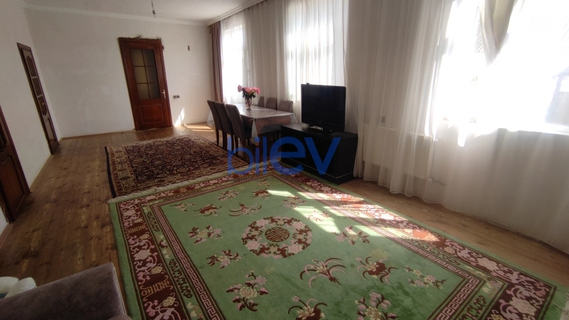 Satış 4 otaqlı Yeni Tikili  130m², Bakı