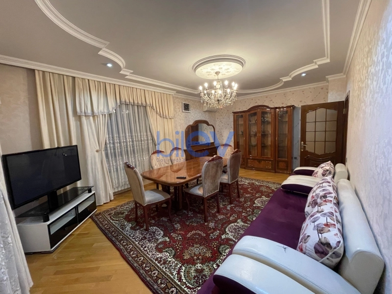 Aylıq Kirayə 3 otaqlı Yeni Tikili bina evi  140m², Bakı