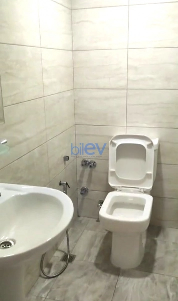 Aylıq Kirayə 3 otaqlı Köhnə Tikili bina evi  110m², Bakı
