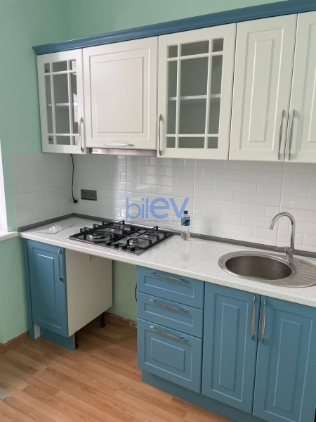 Aylıq Kirayə 3 otaqlı Köhnə Tikili bina evi  60m², Bakı