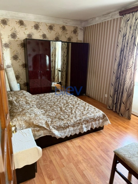 Aylıq Kirayə 3 otaqlı Köhnə Tikili bina evi  60m², Bakı