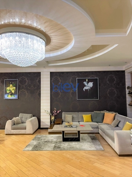 Aylıq Kirayə 4 otaqlı Yeni Tikili bina evi  260m², Bakı