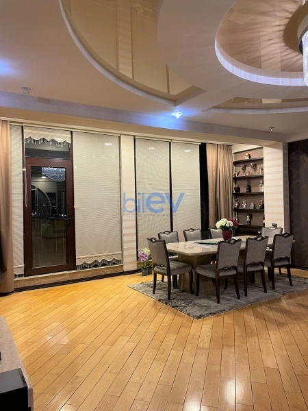Aylıq Kirayə 4 otaqlı Yeni Tikili bina evi  260m², Bakı