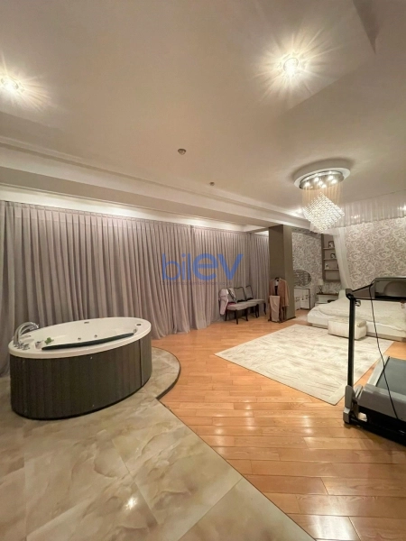 Aylıq Kirayə 4 otaqlı Yeni Tikili bina evi  260m², Bakı