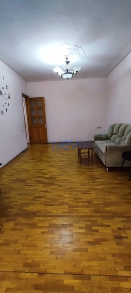 Aylıq Kirayə 4 otaqlı Köhnə Tikili bina evi  100m², Bakı