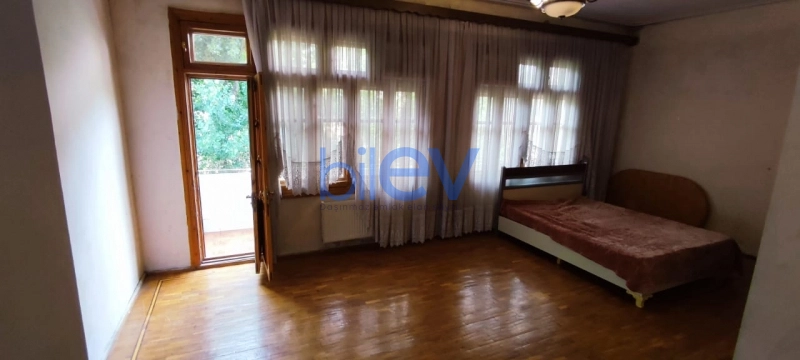 Aylıq Kirayə 4 otaqlı Köhnə Tikili bina evi  100m², Bakı