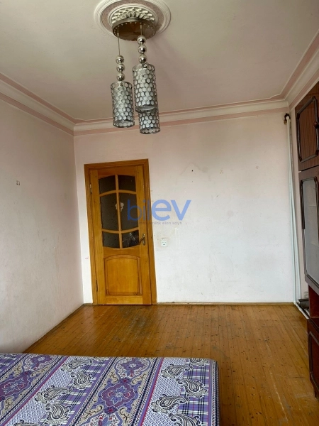 Aylıq Kirayə 4 otaqlı Köhnə Tikili bina evi  100m², Bakı