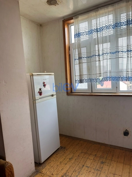 Aylıq Kirayə 4 otaqlı Köhnə Tikili bina evi  100m², Bakı