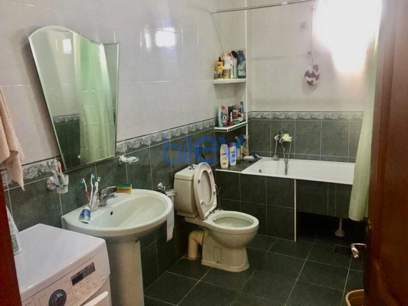 Aylıq Kirayə 4 otaqlı Bağ evi  200m², Bakı