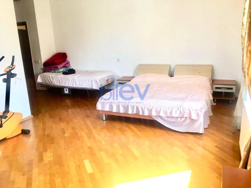 Aylıq Kirayə 4 otaqlı Bağ evi  200m², Bakı
