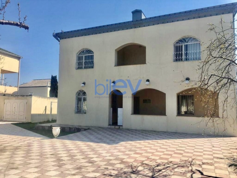 Aylıq Kirayə 4 otaqlı Bağ evi  200m², Bakı