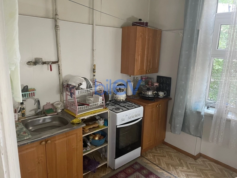Aylıq Kirayə 2 otaqlı Köhnə Tikili bina evi  65m², Bakı