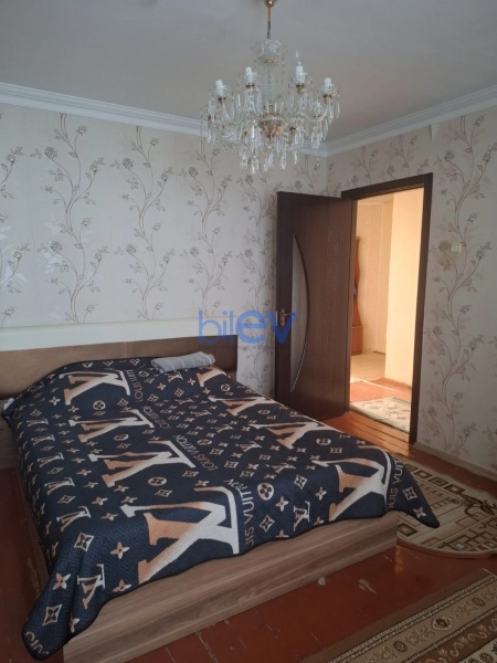 Satış 4 otaqlı Köhnə Tikili bina evi  80m², Bakı