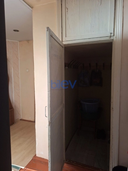 Satış 4 otaqlı Köhnə Tikili bina evi  80m², Bakı
