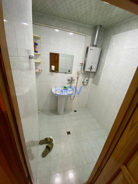 Aylıq Kirayə 2 otaqlı Köhnə Tikili bina evi  70m², Bakı