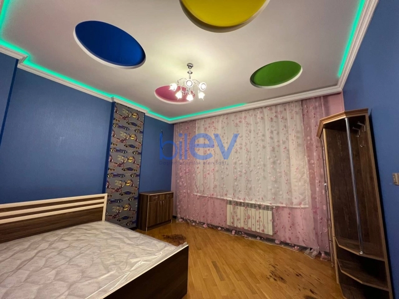 Aylıq Kirayə 4 otaqlı Yeni Tikili bina evi  155m², Bakı