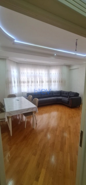 Aylıq Kirayə 3 otaqlı Yeni Tikili bina evi  120m², Bakı