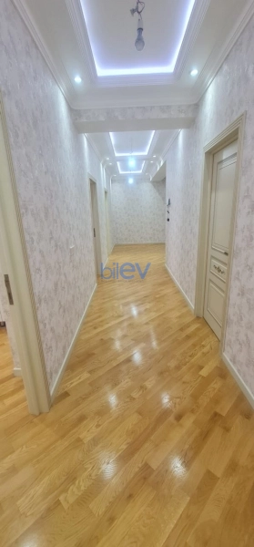 Aylıq Kirayə 3 otaqlı Yeni Tikili bina evi  120m², Bakı