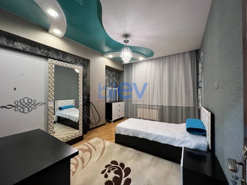 Aylıq Kirayə 4 otaqlı Yeni Tikili bina evi  155m², Bakı