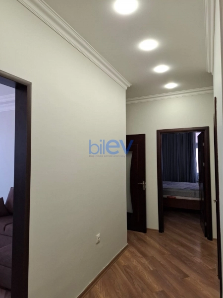 Aylıq Kirayə 3 otaqlı Yeni Tikili bina evi  94m², Bakı