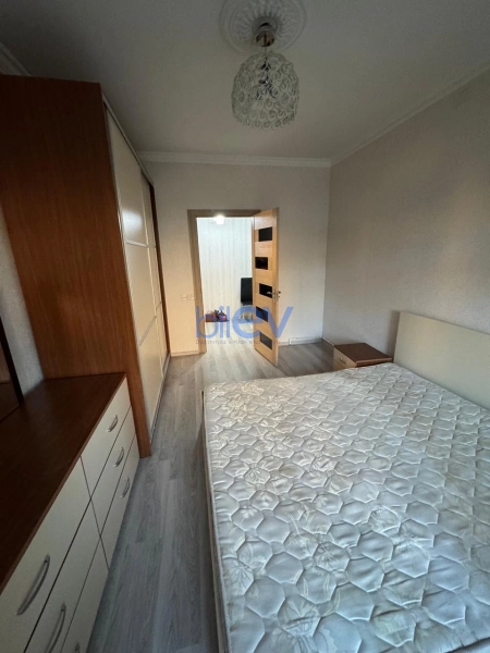 Aylıq Kirayə 2 otaqlı Köhnə Tikili bina evi  60m², Bakı