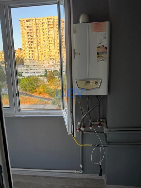 Aylıq Kirayə 2 otaqlı Köhnə Tikili bina evi  60m², Bakı