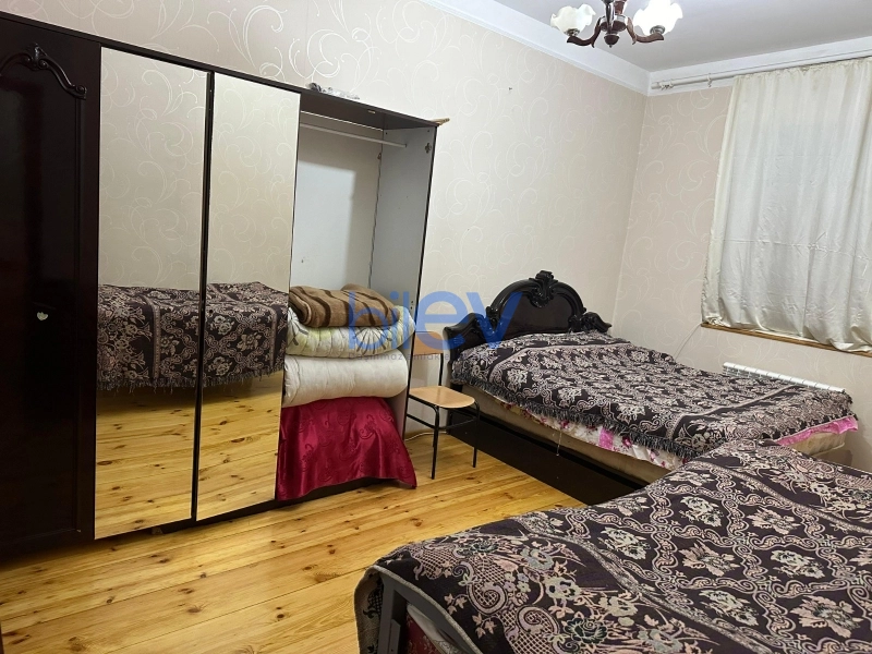 Aylıq Kirayə 3 otaqlı Köhnə Tikili bina evi  64m², Bakı