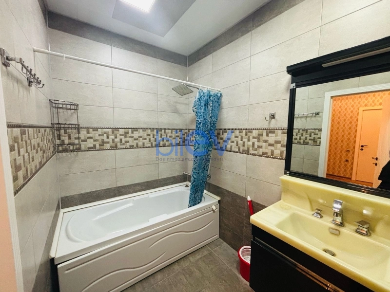 Aylıq Kirayə 3 otaqlı Yeni Tikili bina evi  105m², Bakı