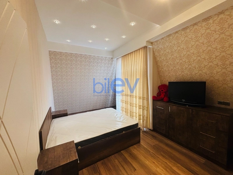 Aylıq Kirayə 3 otaqlı Yeni Tikili bina evi  105m², Bakı