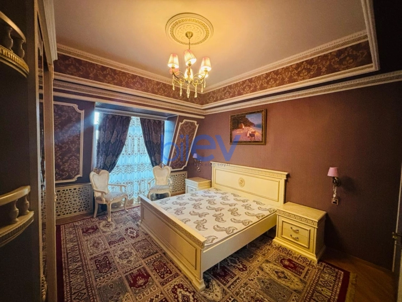 Aylıq Kirayə 3 otaqlı Yeni Tikili bina evi  120m², Bakı