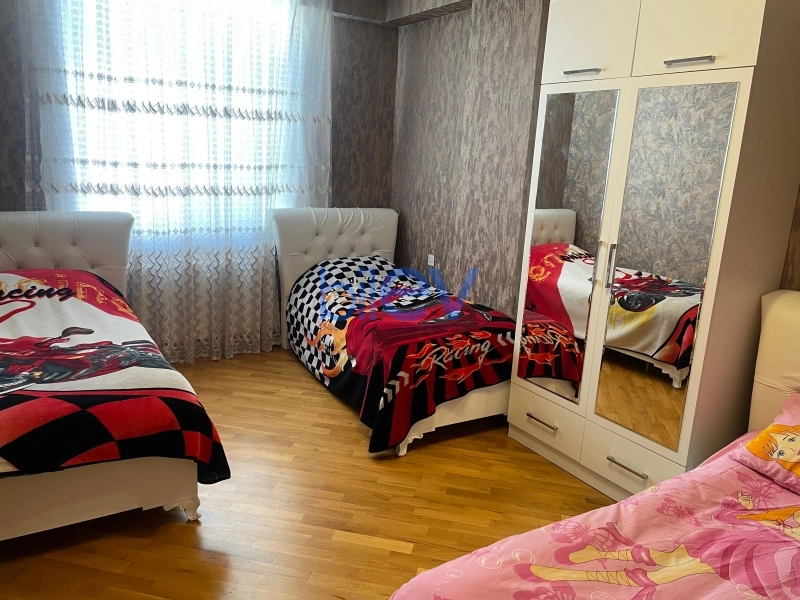Aylıq Kirayə 3 otaqlı Yeni Tikili bina evi  110m², Bakı