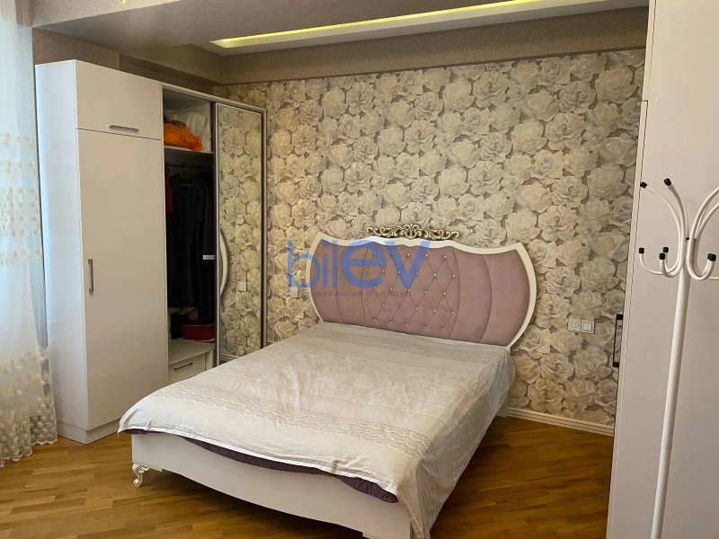 Aylıq Kirayə 3 otaqlı Yeni Tikili bina evi  110m², Bakı