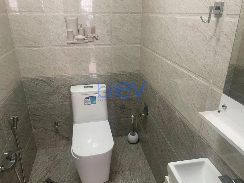 Aylıq Kirayə 3 otaqlı Yeni Tikili bina evi  110m², Bakı