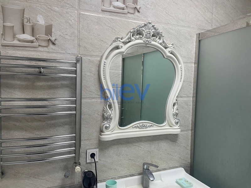 Aylıq Kirayə 3 otaqlı Yeni Tikili bina evi  110m², Bakı