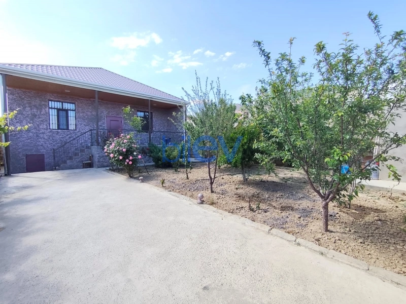 Aylıq Kirayə 3 otaqlı Bağ evi  110m², Bakı