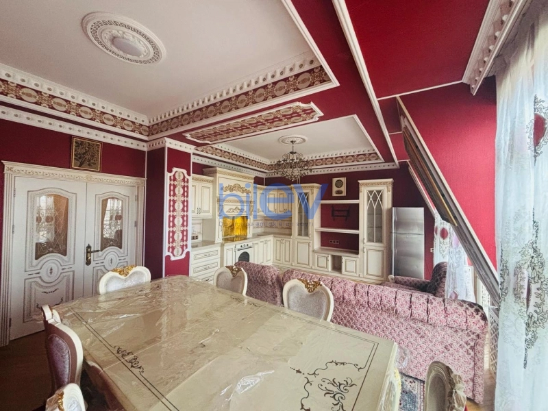 Aylıq Kirayə 3 otaqlı Köhnə Tikili bina evi  117m², Bakı