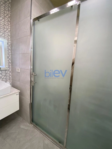 Aylıq Kirayə 4 otaqlı Köhnə Tikili bina evi  209m², Bakı