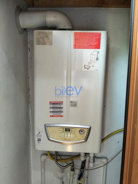 Aylıq Kirayə 4 otaqlı Köhnə Tikili bina evi  100m², Bakı
