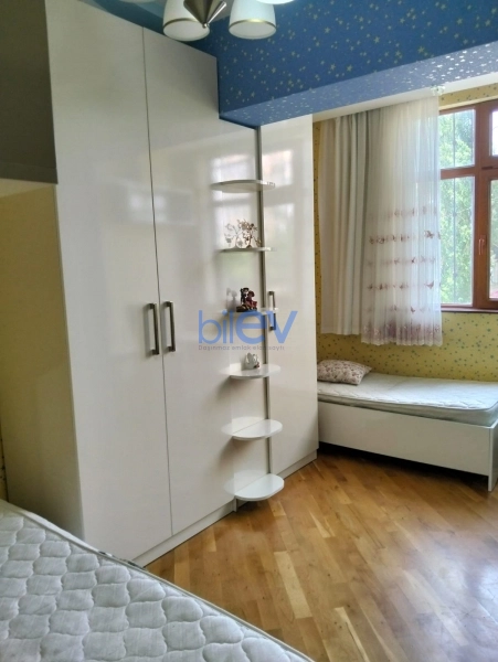 Aylıq Kirayə 4 otaqlı Köhnə Tikili bina evi  100m², Bakı
