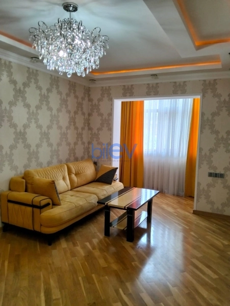 Aylıq Kirayə 4 otaqlı Köhnə Tikili bina evi  100m², Bakı