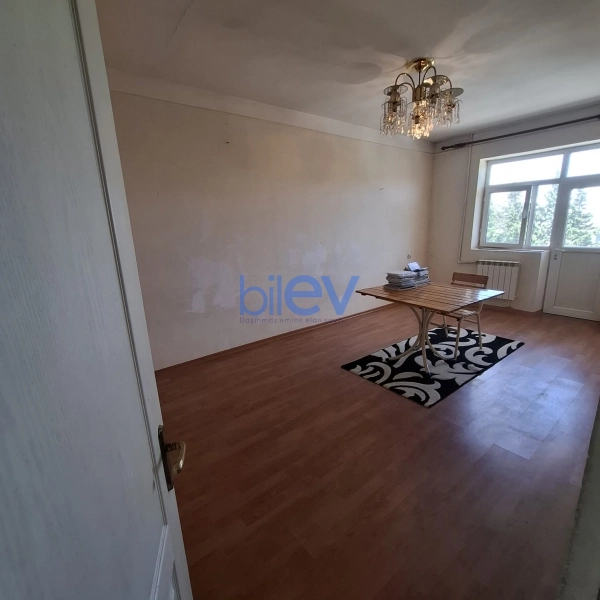 Satış 2 otaqlı Köhnə Tikili bina evi  71m², Sumqayıt
