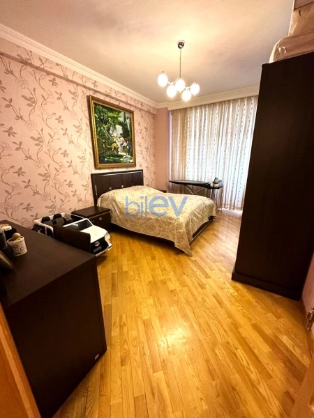 Aylıq Kirayə 3 otaqlı Yeni Tikili bina evi  140m², Bakı