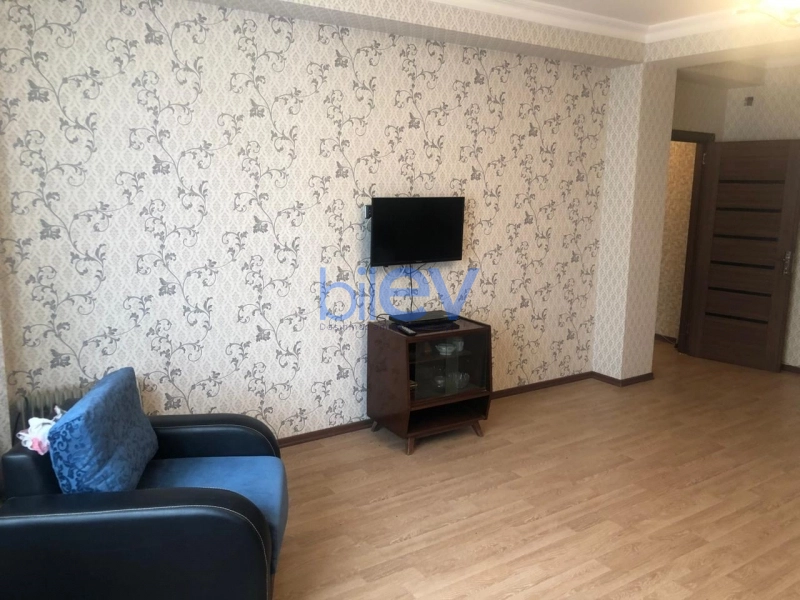 Aylıq Kirayə 1 otaqlı Köhnə Tikili bina evi  61m², Bakı