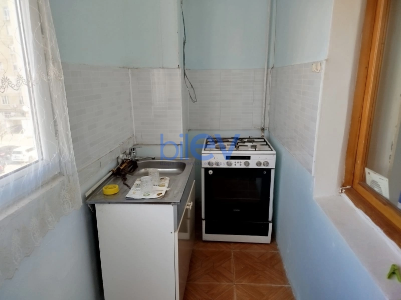 Aylıq Kirayə 2 otaqlı Köhnə Tikili bina evi  51m², Bakı