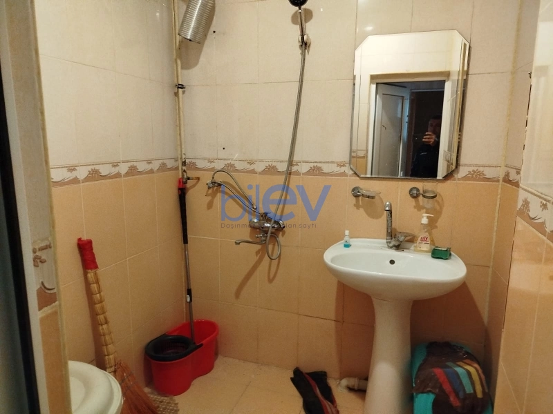 Aylıq Kirayə 2 otaqlı Köhnə Tikili bina evi  51m², Bakı